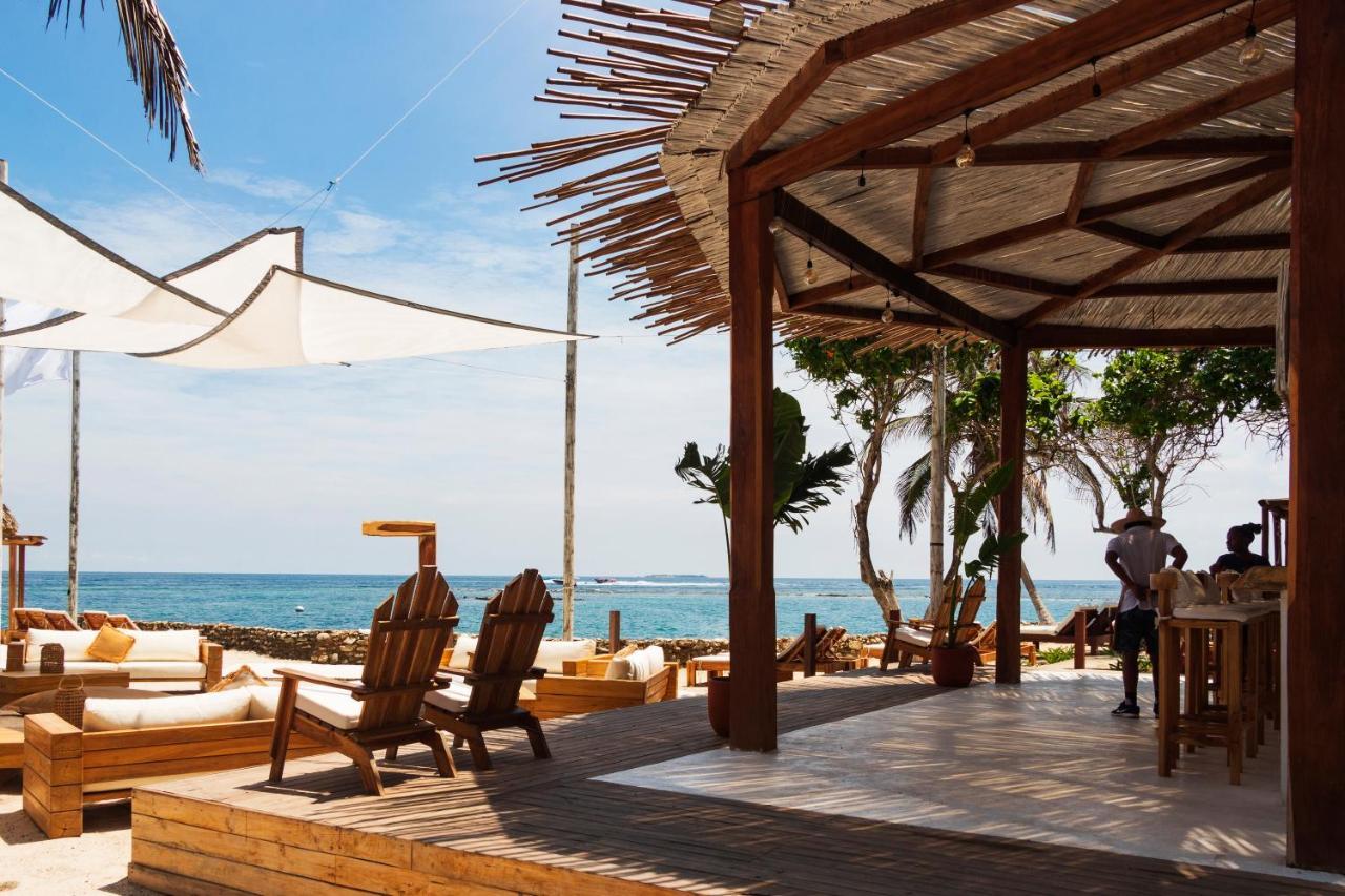 Hotel Sunsets Del Rosario Isla Grande  Exterior photo