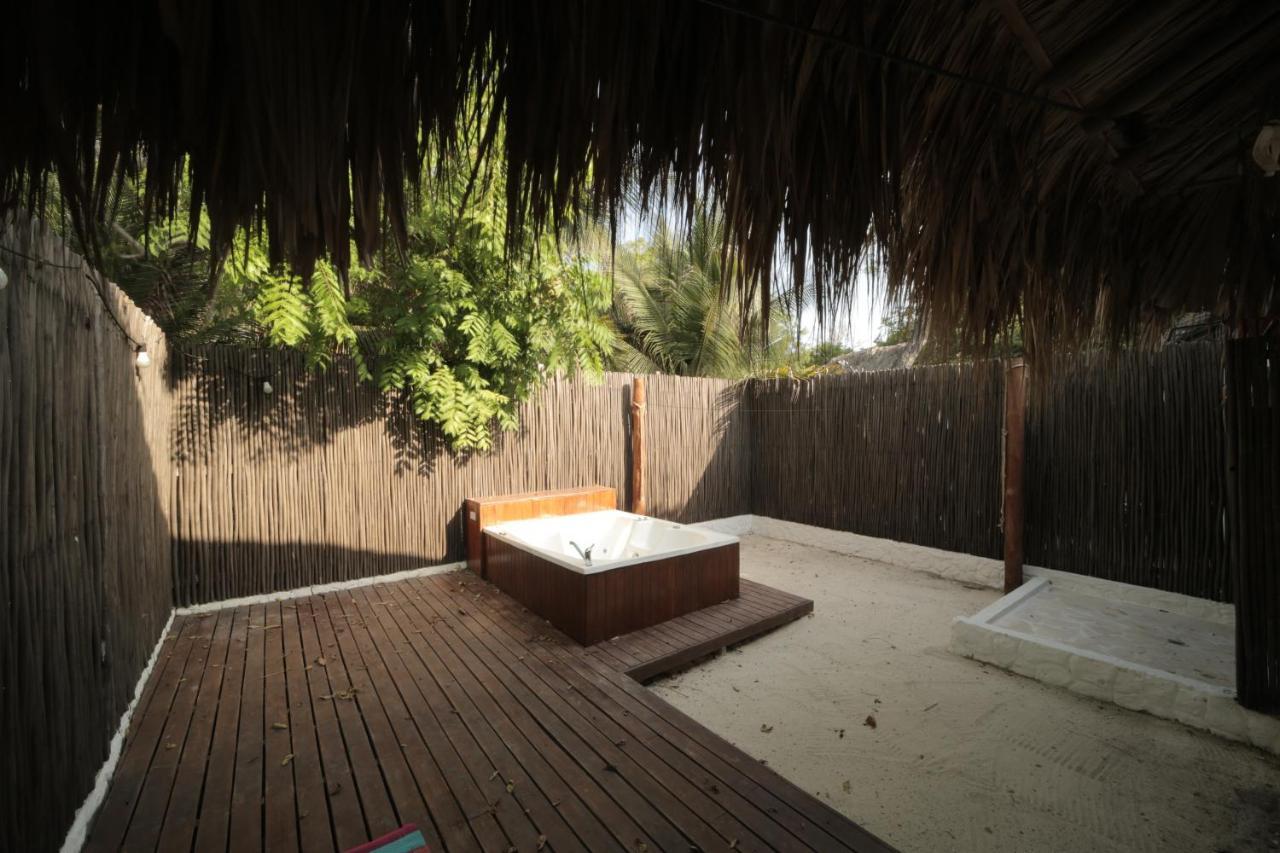 Hotel Sunsets Del Rosario Isla Grande  Exterior photo